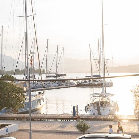 The White Rose Apartment Poros Town Luaran gambar