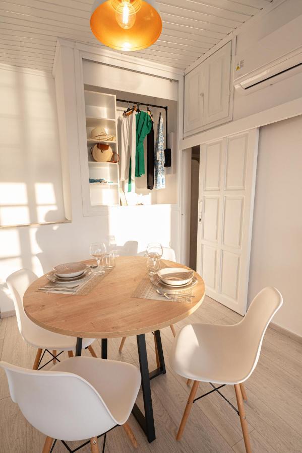 The White Rose Apartment Poros Town Luaran gambar